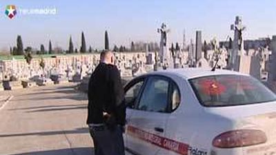 Los cementerios madrileños refuerzan la vigilancia ante el aumento de los robos