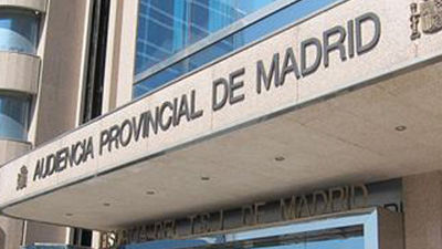 El acusado de degollar a su esposa estaba "perturbado", según su abogado