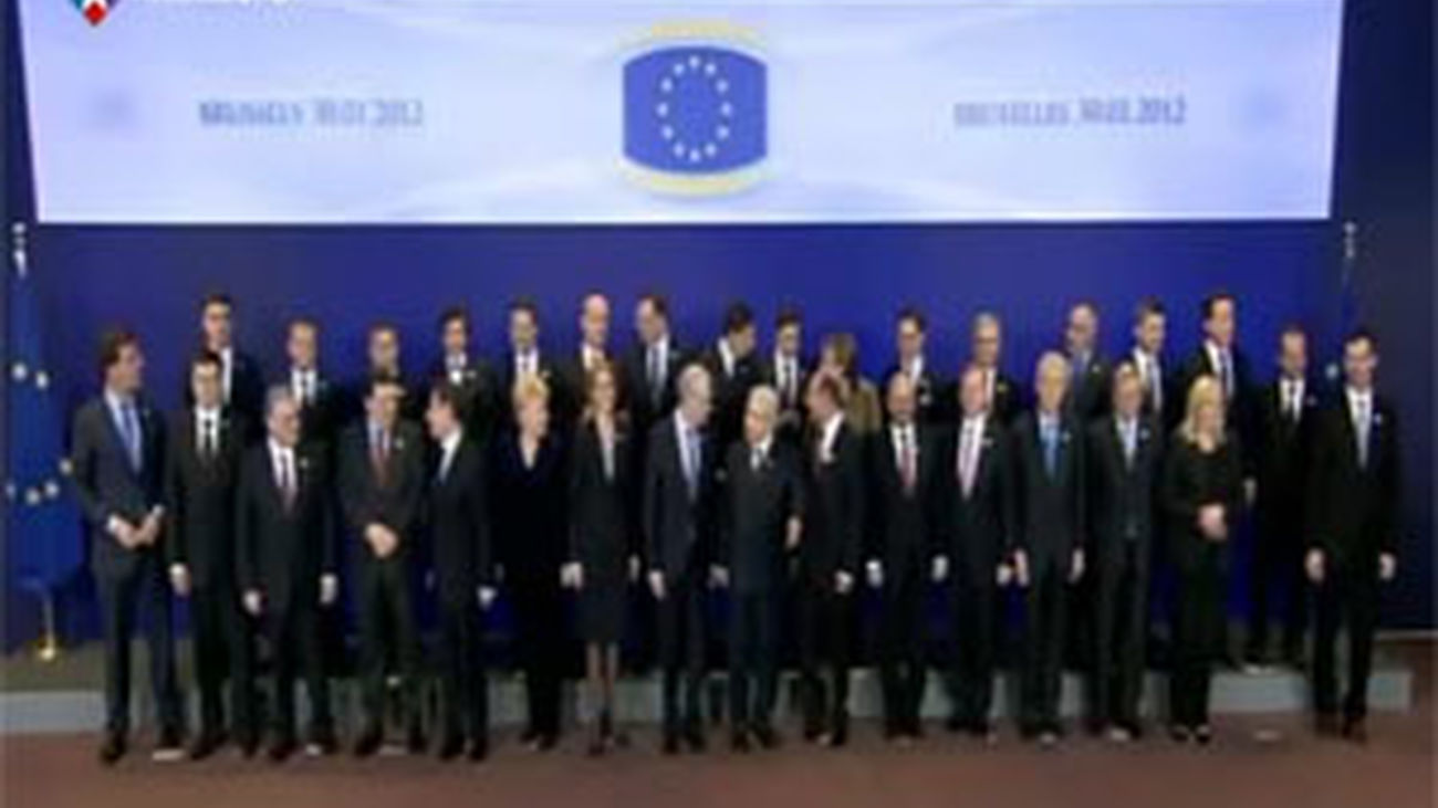 La UE acuerda dedicar los fondos disponibles a las pymes y al empleo juvenil