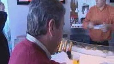 Menú del día con streeptease en un restaurante de Valencia