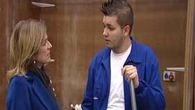 Botella visita el centro de formación de Usera de la agencia municipal para el empleo