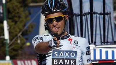 Continúan las reacciones de apoyo a Contador a la espera de la rueda de prensa