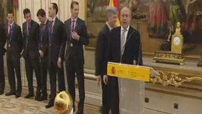 El ministro de Deporte recibe a la selección de fútbol sala augurándoles más futuros éxitos