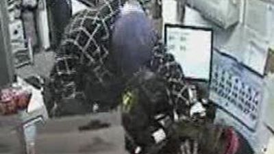 Armas simuladas que se convierten en muy reales y letales