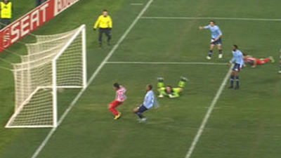 1-3. Falcao y Adrián acercan a octavos a un gran Atlético