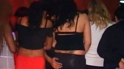 La policía investiga el asalto de clubes de alterne en Madrid