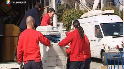 Los muebles embargados vuelven al colegio Santa Illa de Madrid