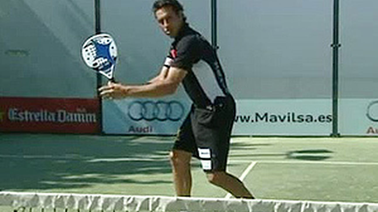 Curso de pádel: Volea de derecha