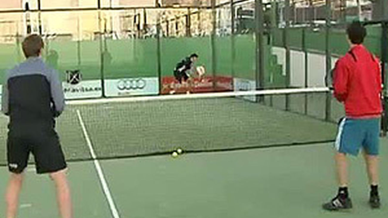 Curso de pádel: Cómo defender