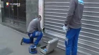 Un grupo de aluniceros asaltan una tienda de  telefonía de Chamartín y lo intentan en otra de Fuencarral