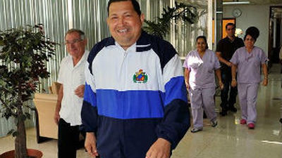 Venezuela difunde fotos de Chávez y dice se reunió con los Castro