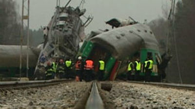 Un error humano pudo causar el choque de trenes en Polonia con 16 muertos