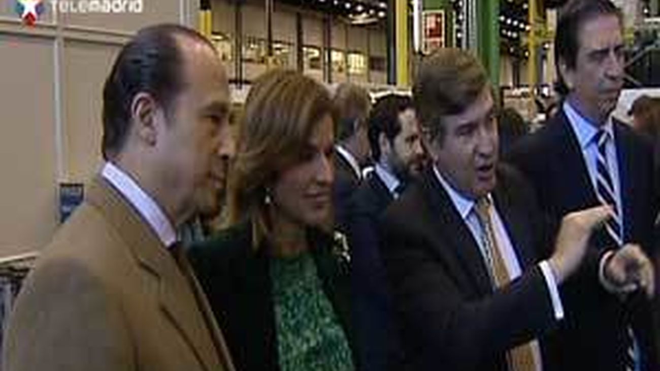 Ana Botella pide responsabilidad ante la huelga de pilotos del Sepla