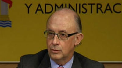 Las comunidades autónomas aceptan reducir el déficit al 1,5% este año