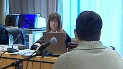 Una víctima del ciberacosador dice que éste le llegó a mandar 3 o 4 vídeos pornográficos por semana