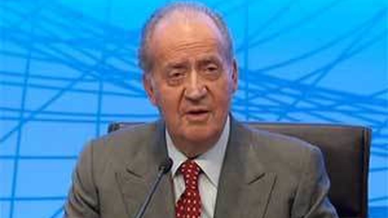 El rey dice que el desempleo juvenil le quita el sueño