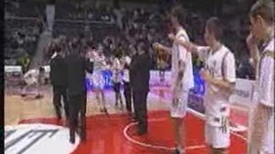 36 puntos de Carroll llevan al Real Madrid de baloncesto al liderato