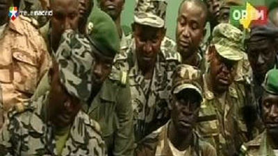 Los golpistas malienses detienen a tres ministros y suspenden la Constitución