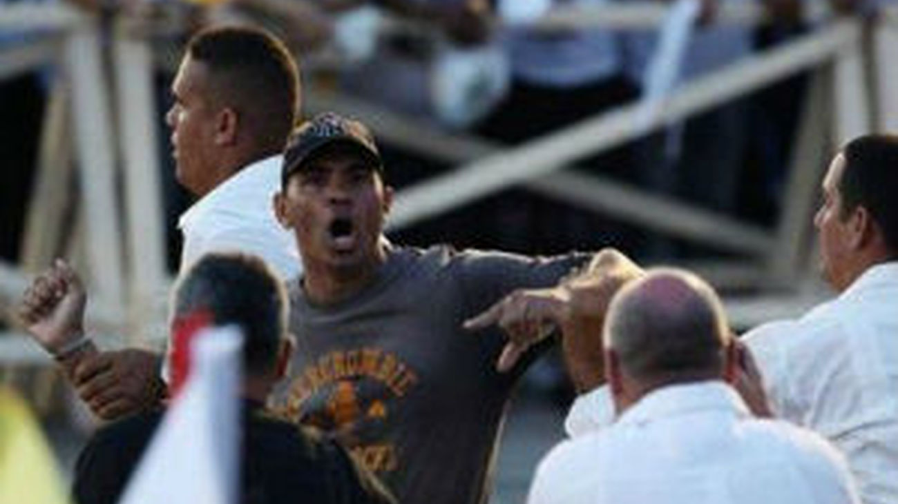 Detenido por gritar "¡Abajo el comunismo!" poco antes  de la misa del Papa en Santiago de Cuba