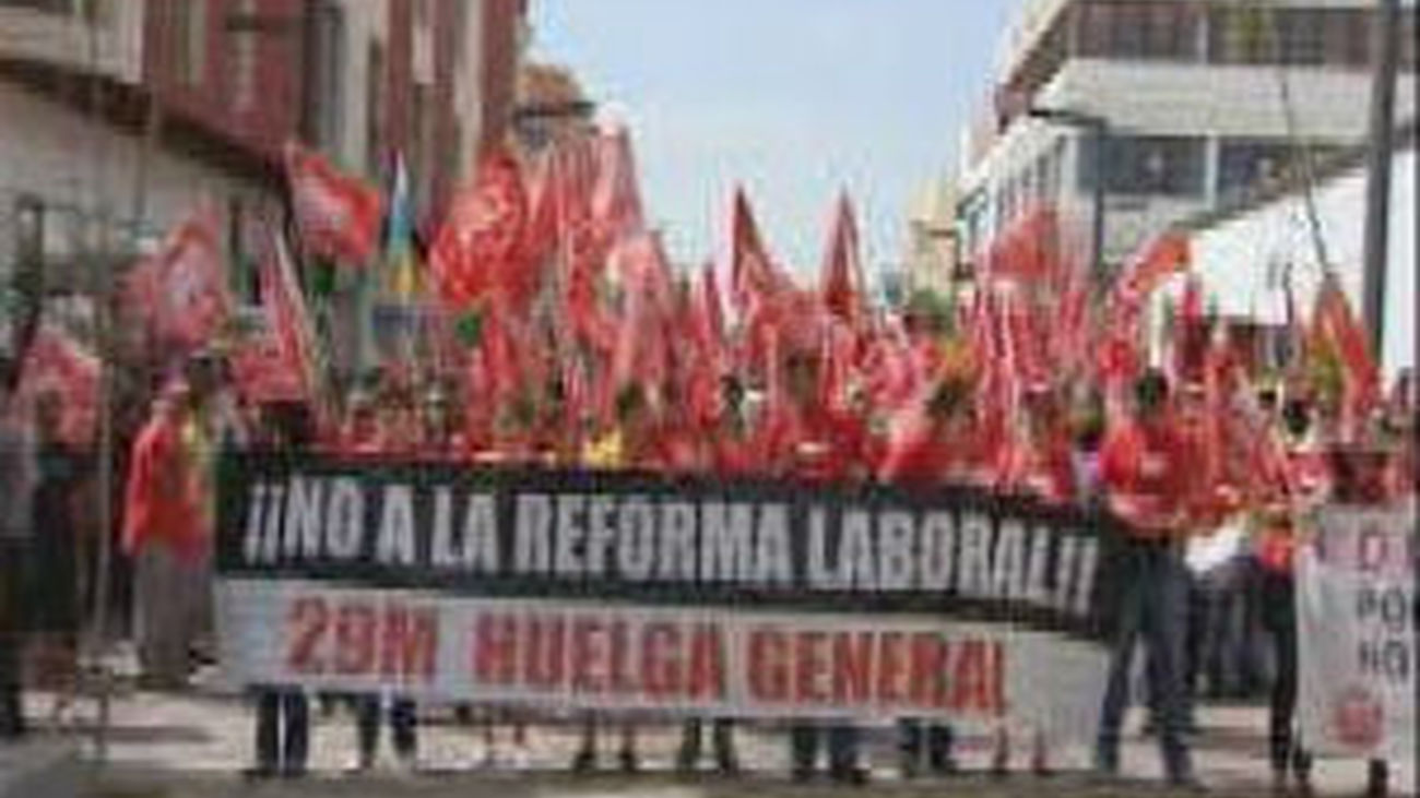 Fátima Báñez: "Las  partes troncales" de la reforma laboral no se cambiarán