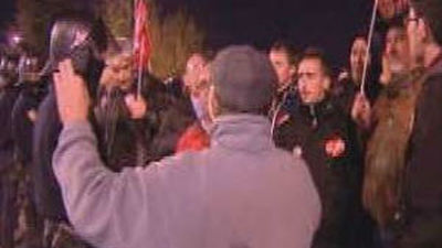 Los piquetes, a pie y en bici, cortan diferentes calles y accesos de Madrid