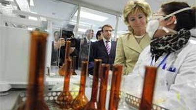 Aguirre: "Es importante el compromiso de todos para reducir y optimizar el gasto sanitario"