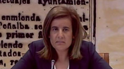 Empleo asegura como "lineas rojas" las pensiones y las prestaciones por paro