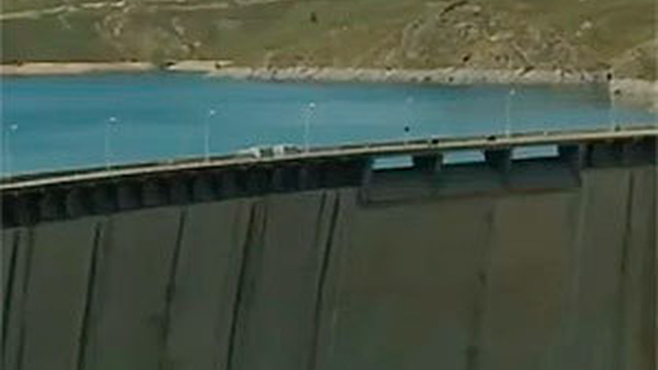 Madrid en moto: Rodeando el embalse de El Atazar