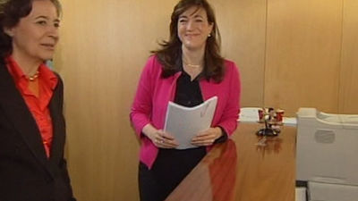 La reforma alternativa del PSOE propone créditos para contratar pero mantiene el despido de Zapatero