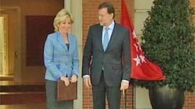 Aguirre pide una profunda reforma de las Administraciones Públicas