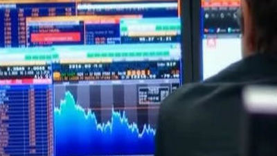 La Bolsa cae un 2,96 %, con la prima de riesgo en los 434 puntos