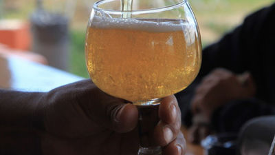 La facturación del sector servicios encadena tres años en negativo