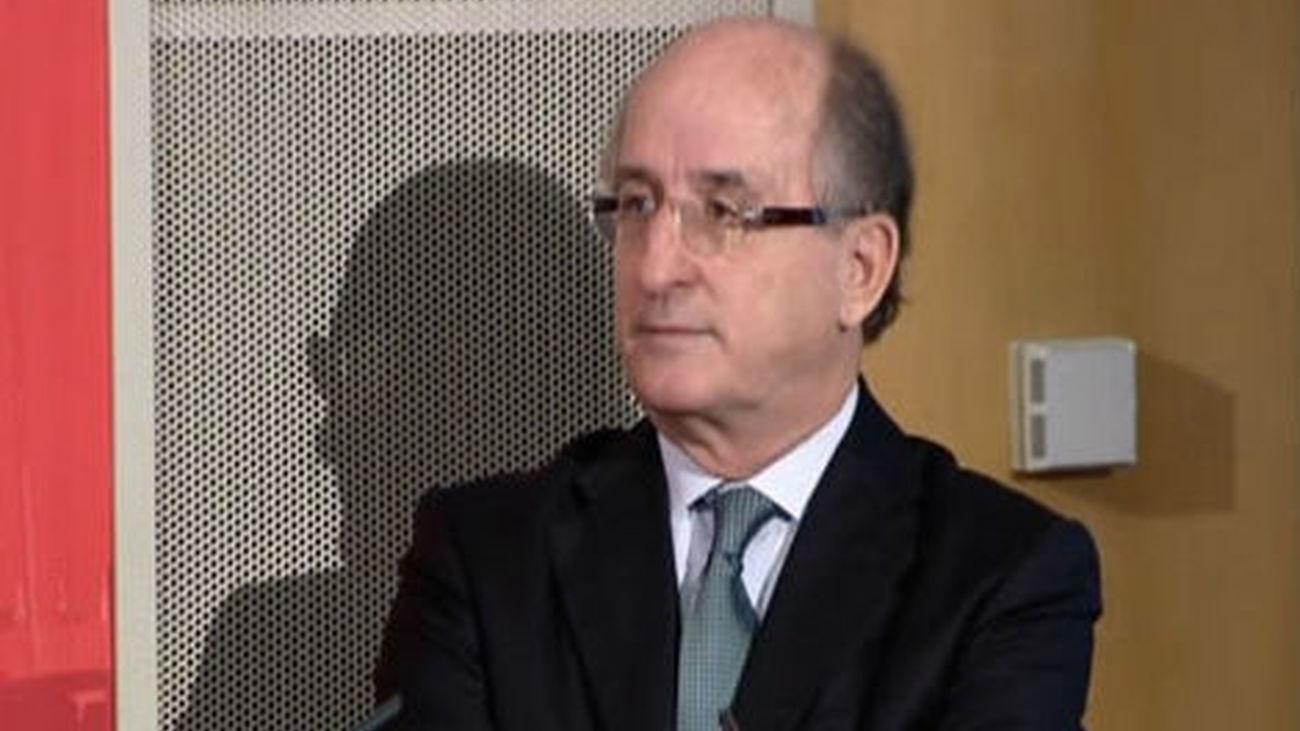 Repsol acusa a Argentina de manipular YPF para expropiarlo a precio de saldo