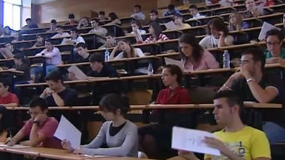 El Gobierno aprueba el plan de Sanidad y Educación para ahorrar 10.000 millones de euros