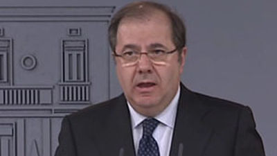 Herrera pide a Rajoy un nuevo modelo que evite el endeudamiento de las Comunidades