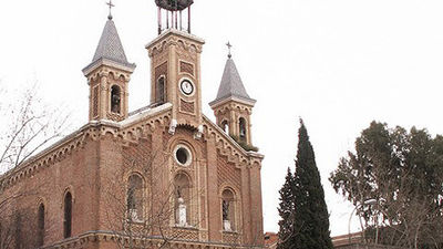 Fallece la niña de 3 años que permanecía en la UCI tras caer desde un quinto piso en Madrid