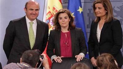 El Gobierno subirá el IVA y los impuestos especiales en 2013