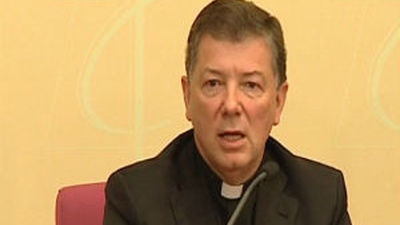 Martínez Camino: "Quienes colaboren en un aborto tienen excomunión ipso facto"