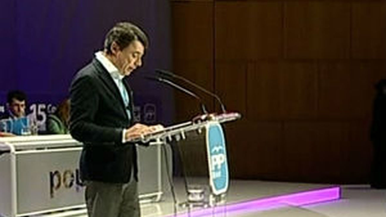 González presenta a Aguirre como "líder indiscutible"