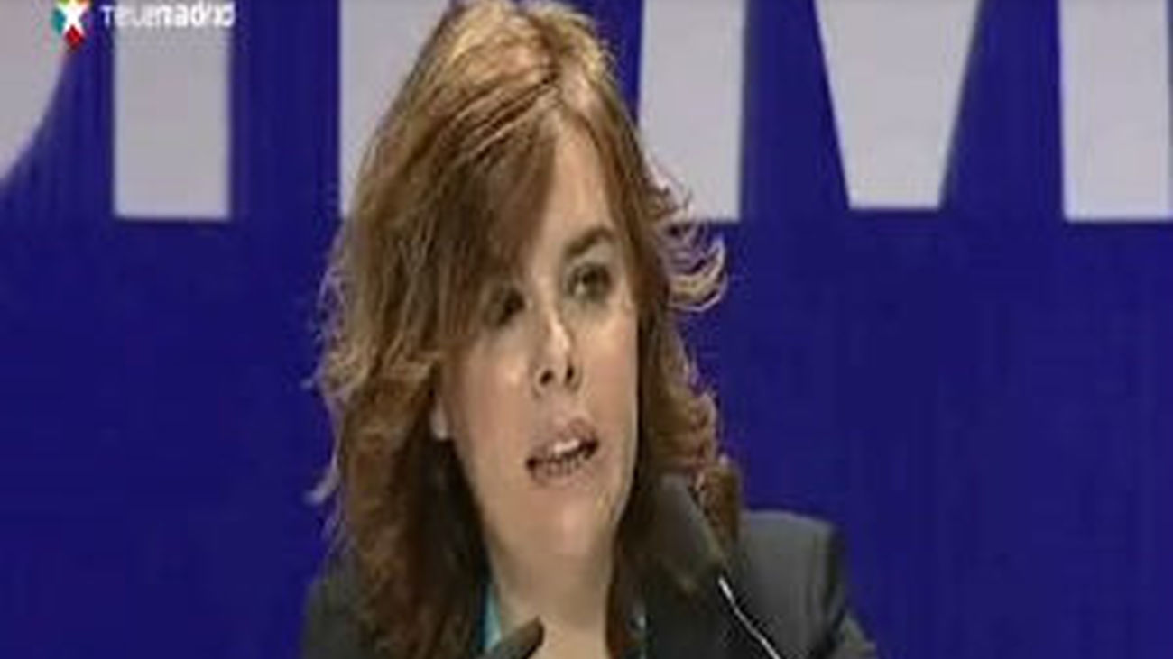 Santamaría, al PSOE: "Si yo hubiera dejado así el país, me daría vergüenza salir de casa"