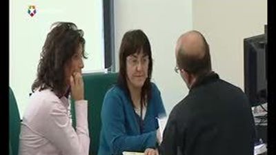 El paro baja en abril en 6.632 personas tras ocho meses al alza