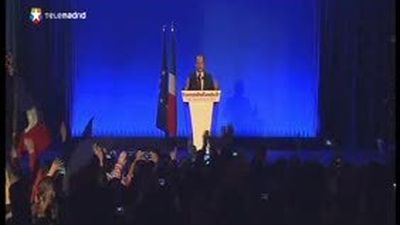 Hollande y Rajoy, "obligados" a entenderse "lo mejor posible"