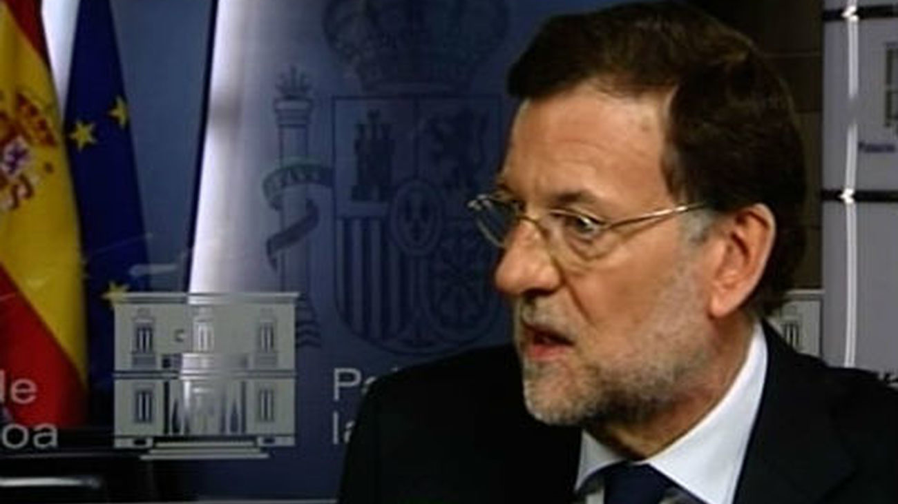 Rajoy no descarta inyectar dinero público en algún banco