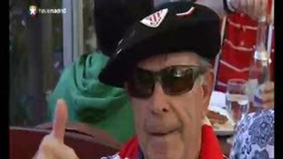 El Athletic llegó a Bucarest con normalidad y rodeado de un gran ambiente