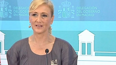 Cifuentes advierte de que hará cumplir la Ley