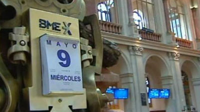 La bolsa española cae 2,77% y registra un nuevo mínimo anual por la banca