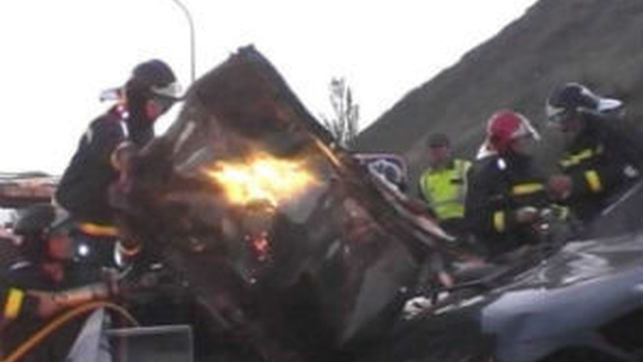 Un hombre muere al estrellarse su vehículo cerca de Barajas