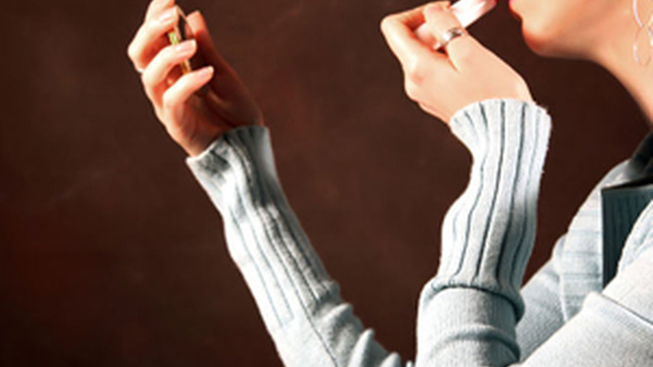 presionadas_mujeres_maquillaje