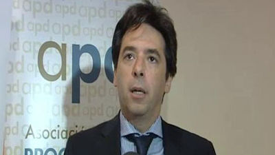 Manglano plantea que la educación no sea gratuita en los tramos no básicos