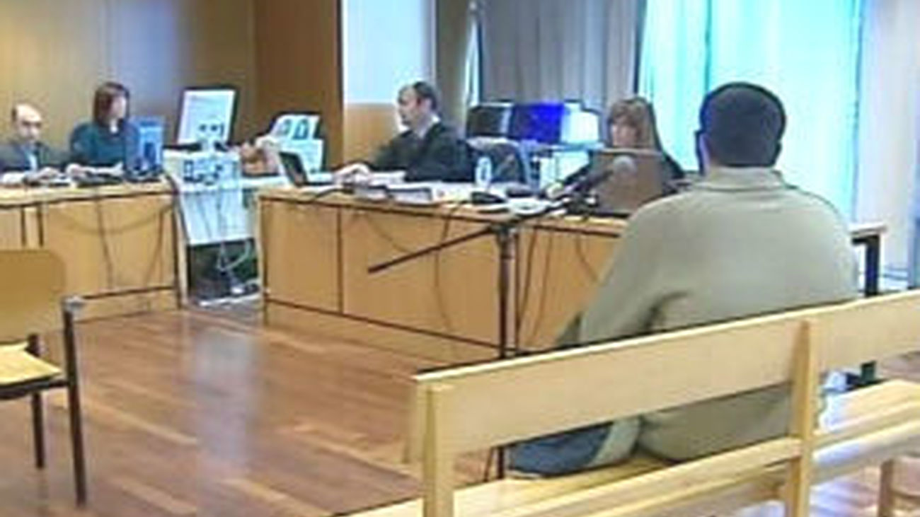 La Audiencia concena al ciberacosador de decenas de menores a 11 años de cárcel